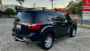 black isuzu mux 5.jpg